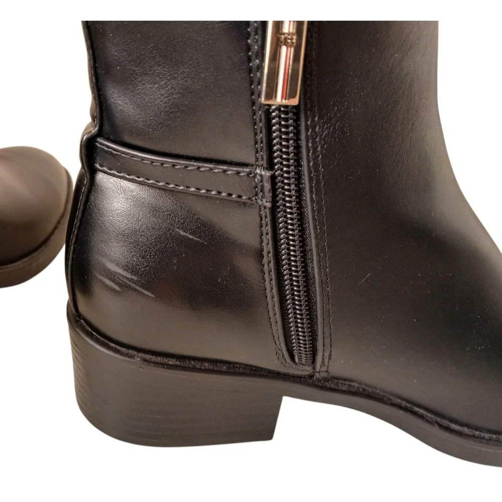 Tommy‎ Hilfiger Black Leather Ankle Boots Women's 6.5 Side Zip Gold TH Logo - Picture 15 of 16